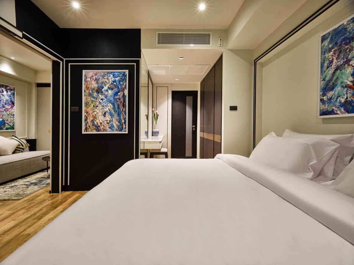 Floral Court Hotel & Residence Sukhumvit 13 Bangkok Esterno foto