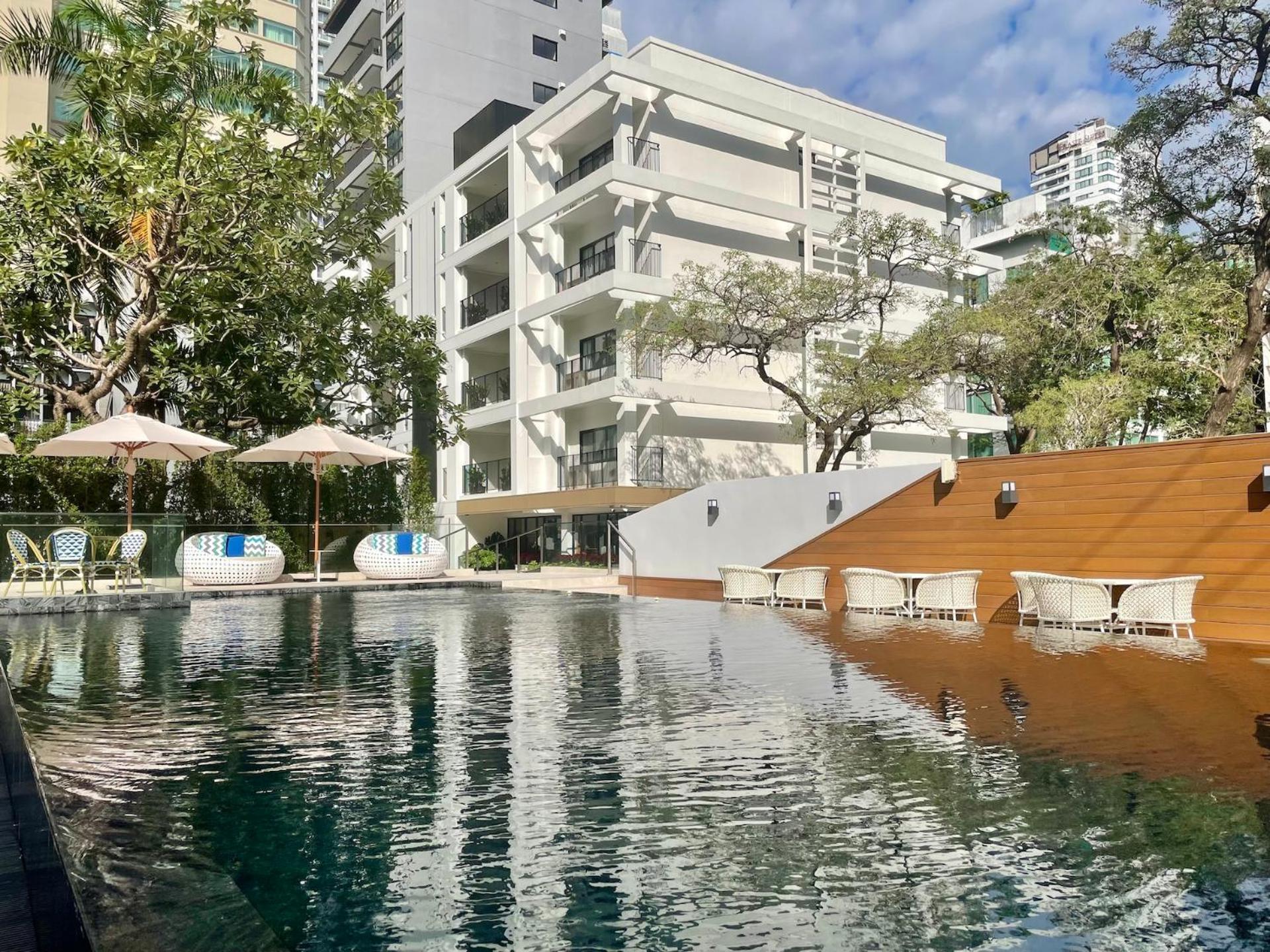 Floral Court Hotel & Residence Sukhumvit 13 Bangkok Esterno foto